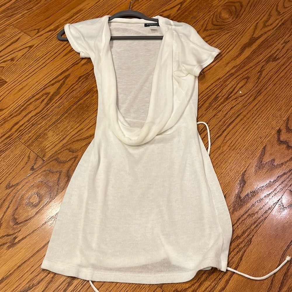 Mingle Woman’s White Low Neck Acrylic Dress Size L